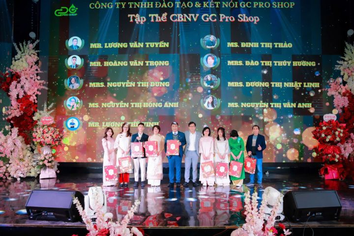 GC PRO SHOP vinh danh tập thể cán bộ, nhân viên có thành tích xuất sắc năm 2024